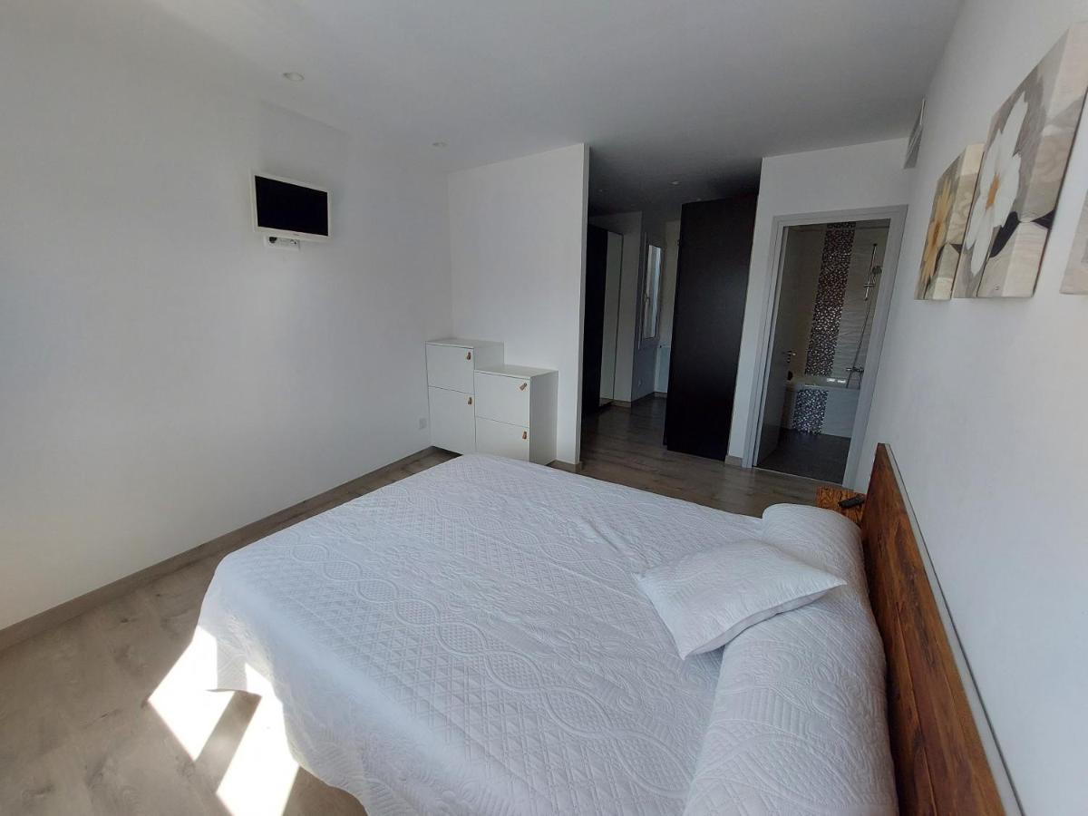 Atic Al Centre De Girona Apartment Екстериор снимка